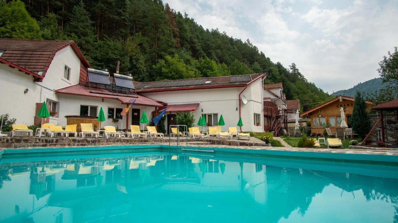 Pensiunea Alpin Păltiniş Eksteriør bilde